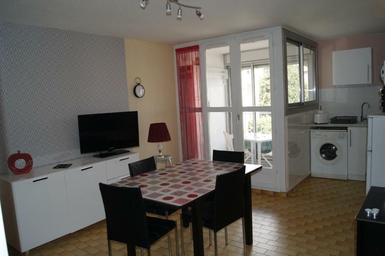 Lara 1 - Grand T2 Loggia Sans Vis-A-Vis Parking - Pres Centre-Port, Ile Des Loisirs, Plage Richelieu Agde Exterior foto